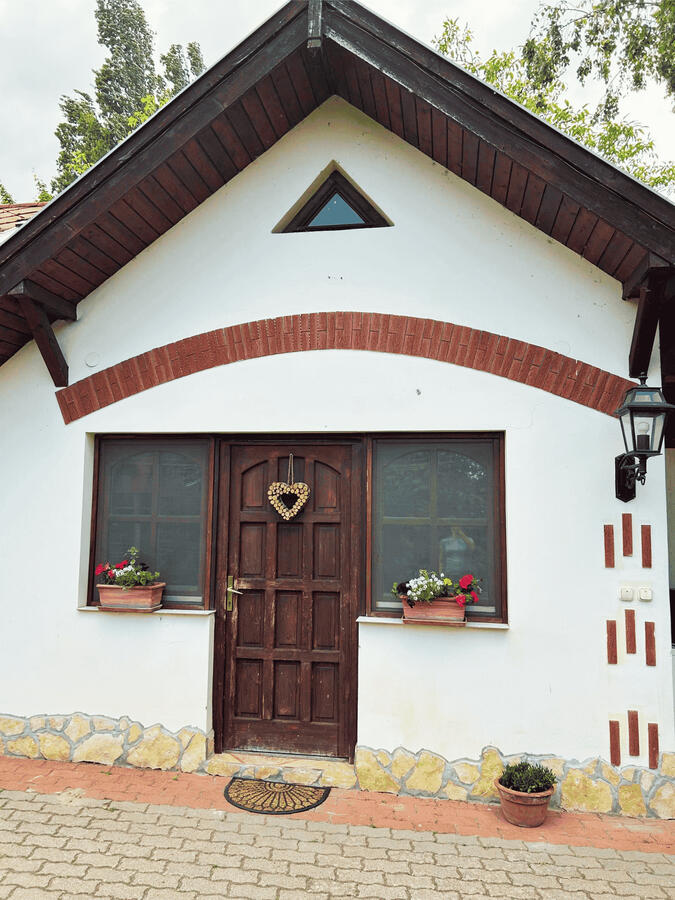 Demona Apartman kisház Demona Apartman Balatonboglár Szálláshely